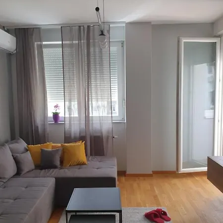 Sajam 1 דירה נובי סאד